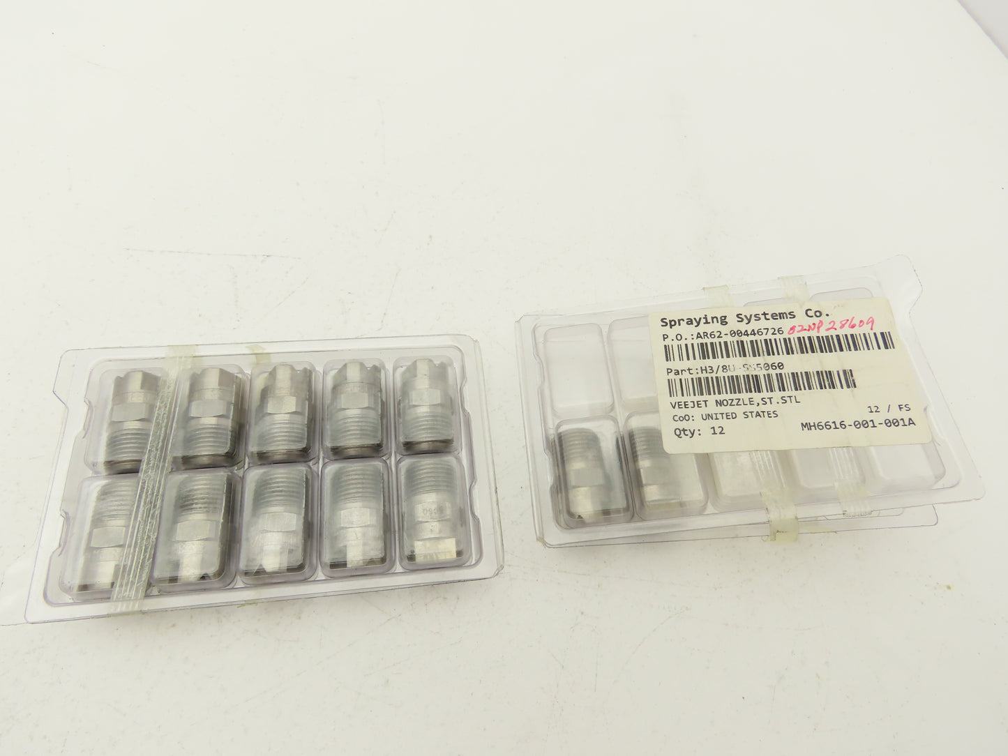 Spraying Systems H3/8U-SS5060 Veejet Stainless Spray Nozzle 3/8" NPT Lot of 12