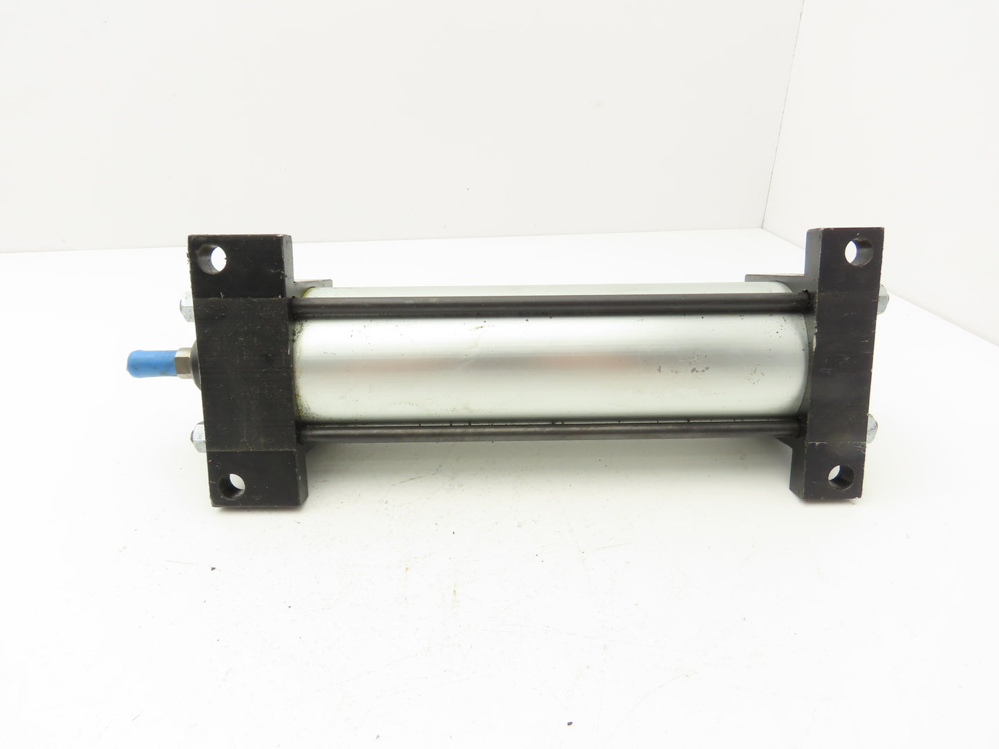 Eaton 06A2.50X7.25B0.632NNN11 Pneumatic Air Cylinder 2.5" Bore 7.25" Stroke
