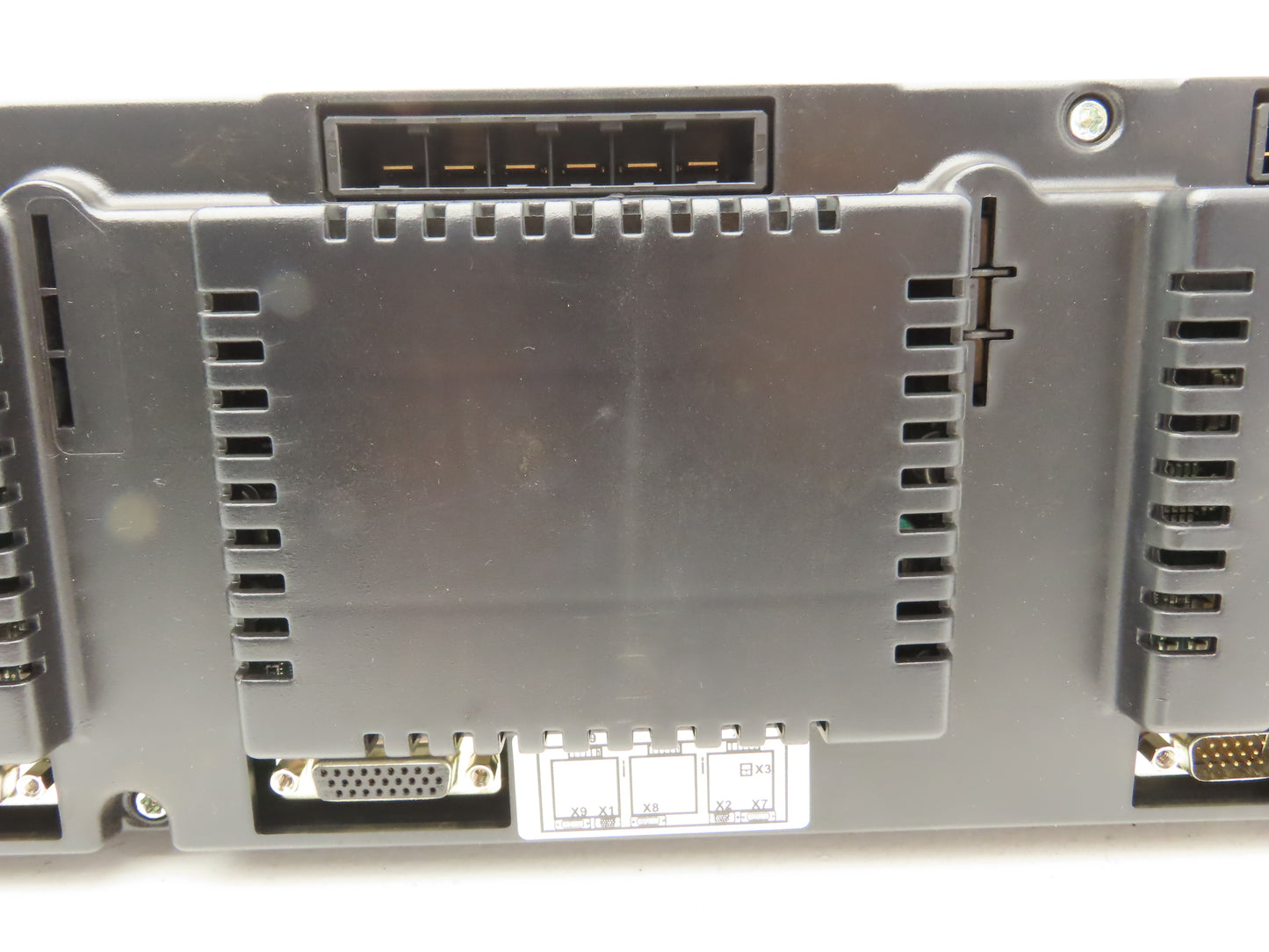 ABB 3HAC025338-002 /09B D6 2E 2C 2B 3X Main Servo Drive Unit
