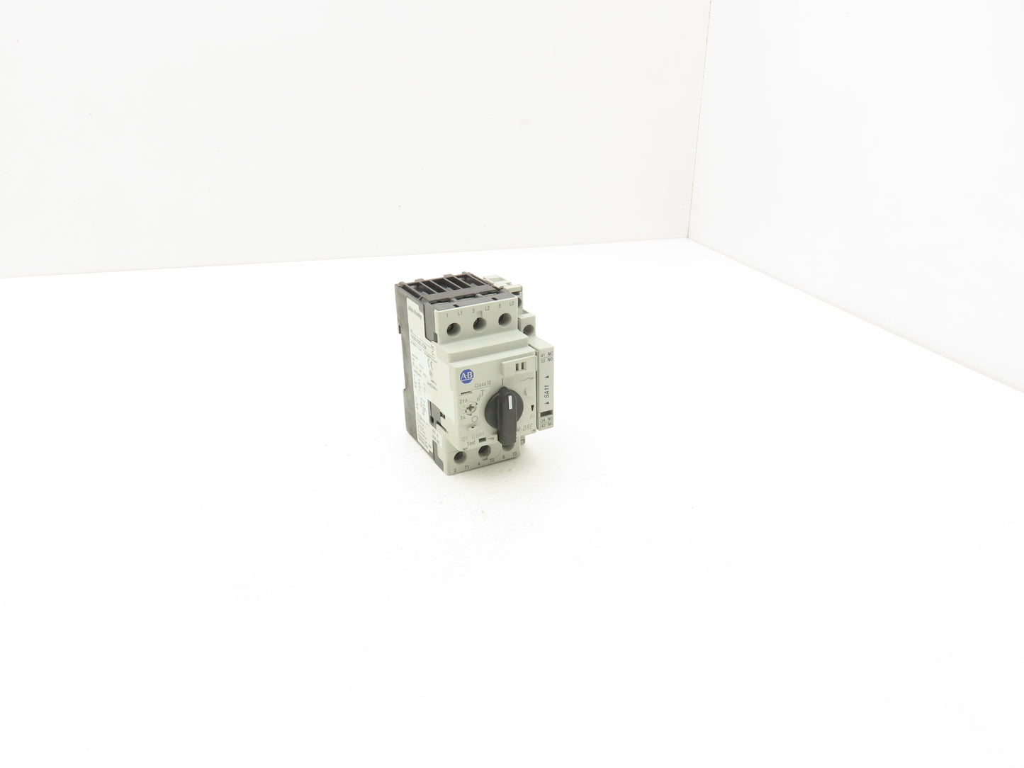 Allen Bradley 140M-D8E-C29 Manual Circuit Breaker Motor Protection 24-29A 3 Pole