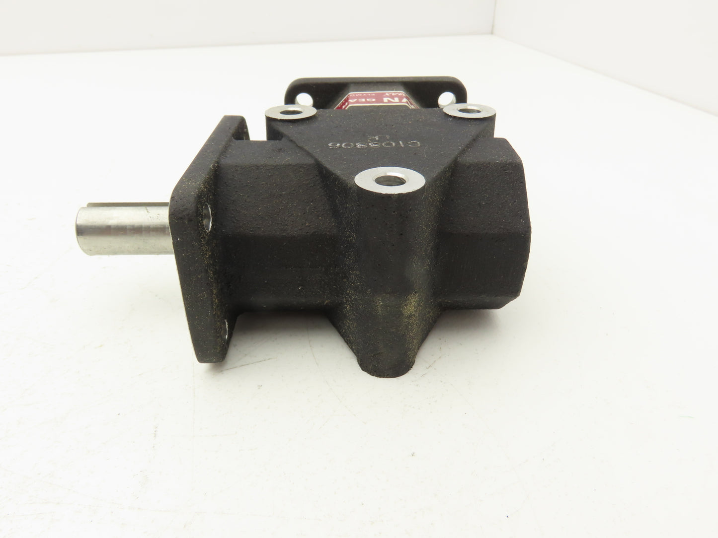 Crown C108806 Zero Max Gear Drive 1:1 Ration 5/8" Shaft 2 Way Right Angle