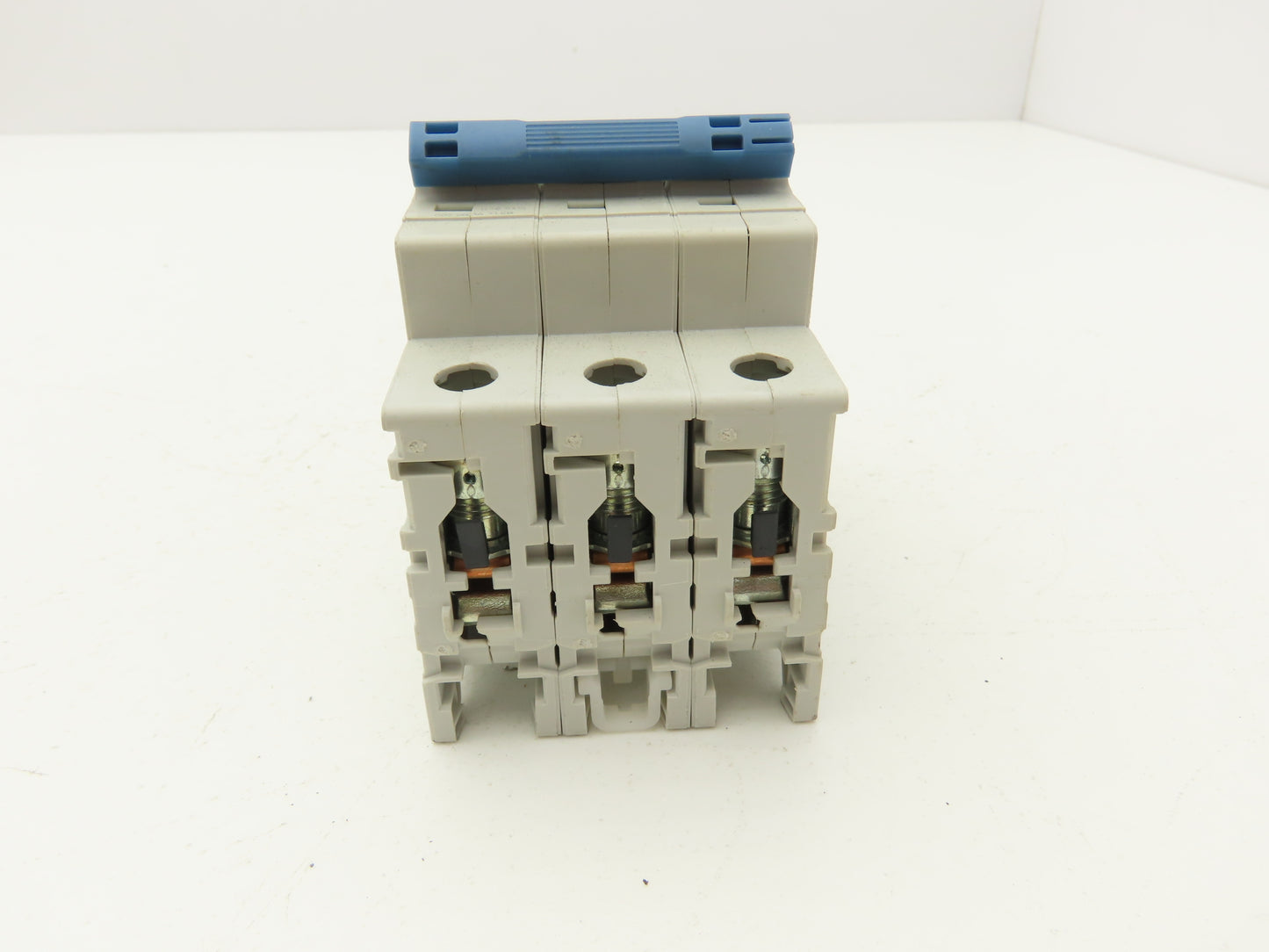 Allen Bradley 1492-SPM3C100 Circuit Breaker 10A 3 Pole 480 VAC Ser D