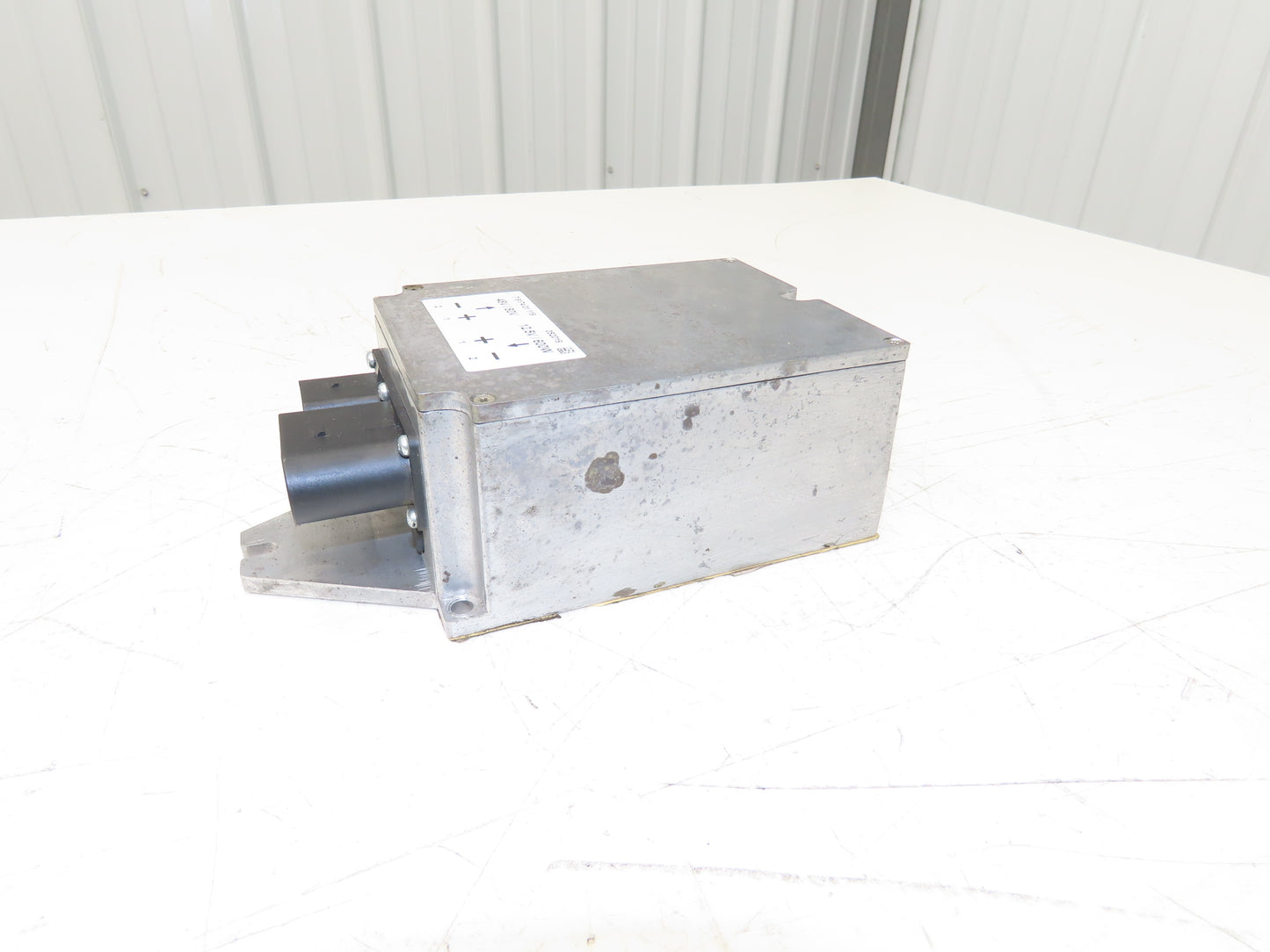 Delta EOE23010424 Forklift DC/DC Converter 48-80V In 12.5V Out Off Linde E20C