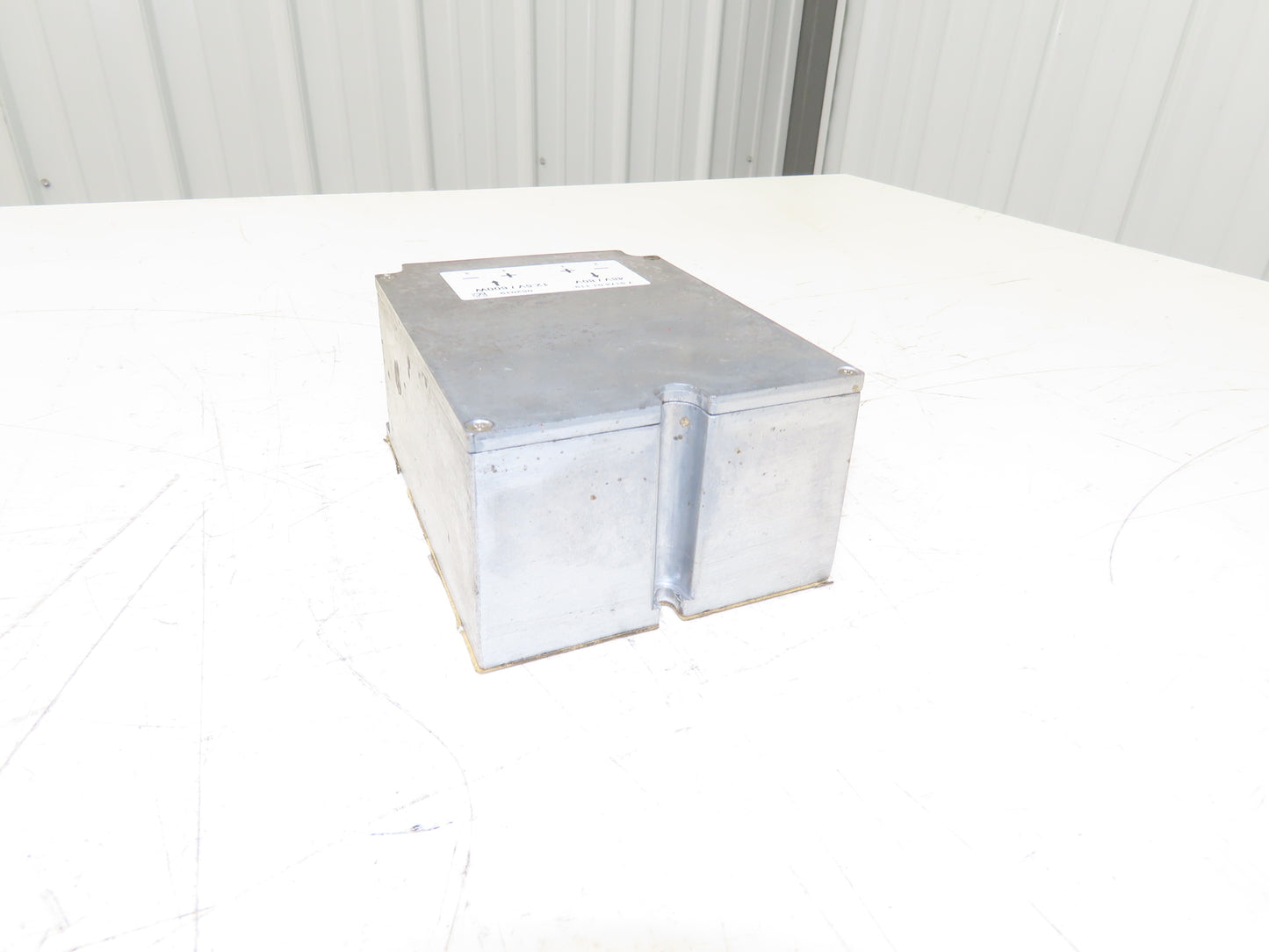 Delta EOE23010424 Forklift DC/DC Converter 48-80V In 12.5V Out Off Linde E20C