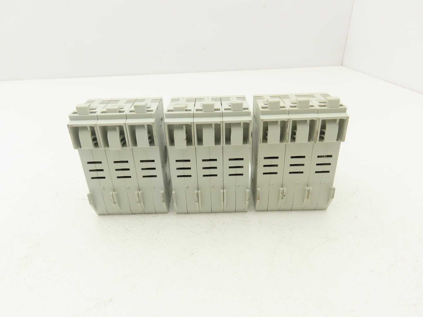 Allen Bradley 1492-FB3C30-L Fuse Holder 30 Amp 3 Pole 600V Indicator Lot of 3
