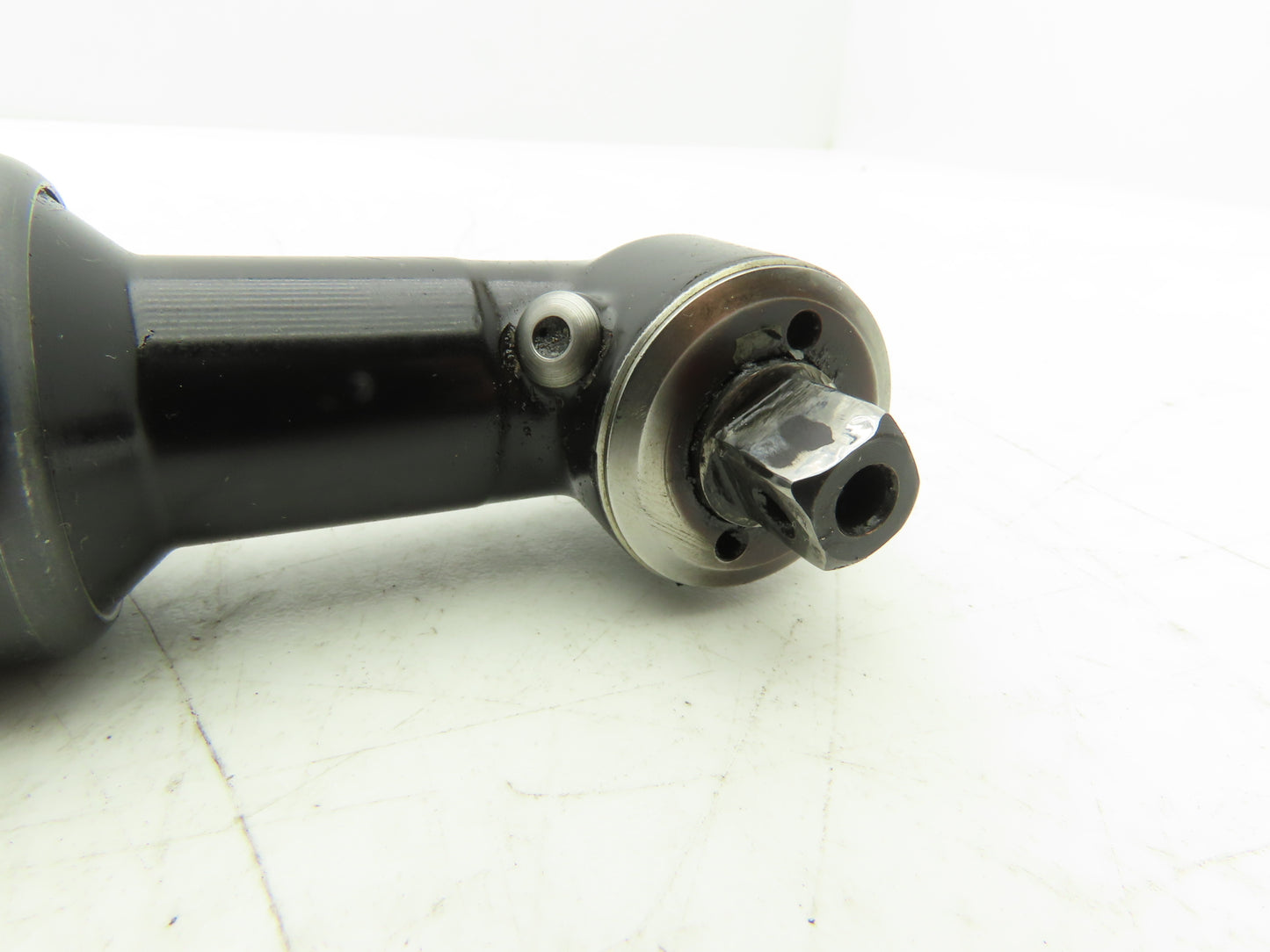 Cleco 24RAA19AM3 Pneumatic Right Angle Nutrunner 3/8" Drive 700 RPM 10-19Nm