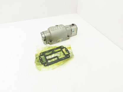 MAC 1301G-111D-1 Pneumatic Single Solenoid Valve 4/2-way 120V