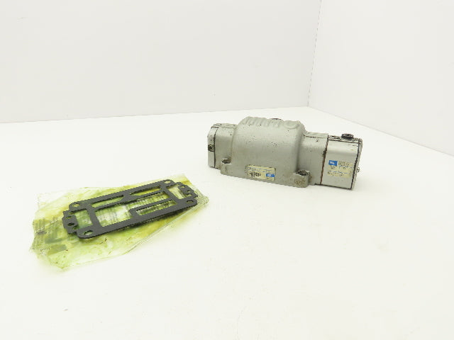 MAC 1301G-111D-1 Pneumatic Single Solenoid Valve 4/2-way 120V
