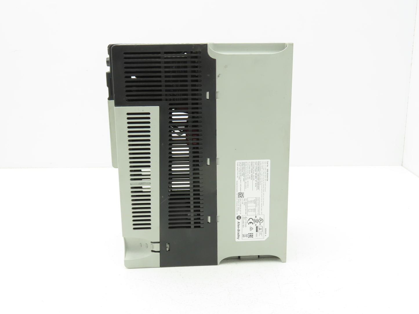 Allen Bradley 25B-D030N104 PowerFlex 525 VFD 500Hz 20Hp 460v 30A FRN 5.002 Ser A