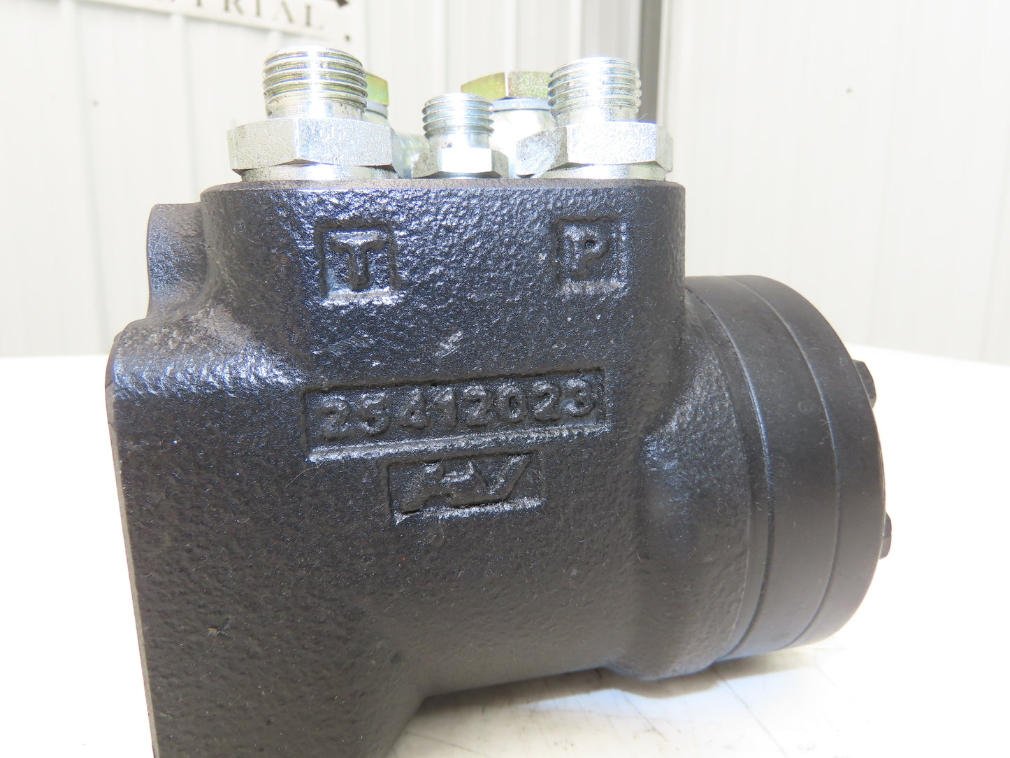 Linde 3865421203 Forklift Hydraulic Power Steering Pump Removed From E20C