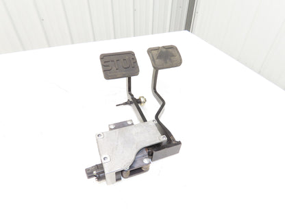 Linde Forklift Brake & Accelerator Pedal W/Potentiometer Removed From E20C