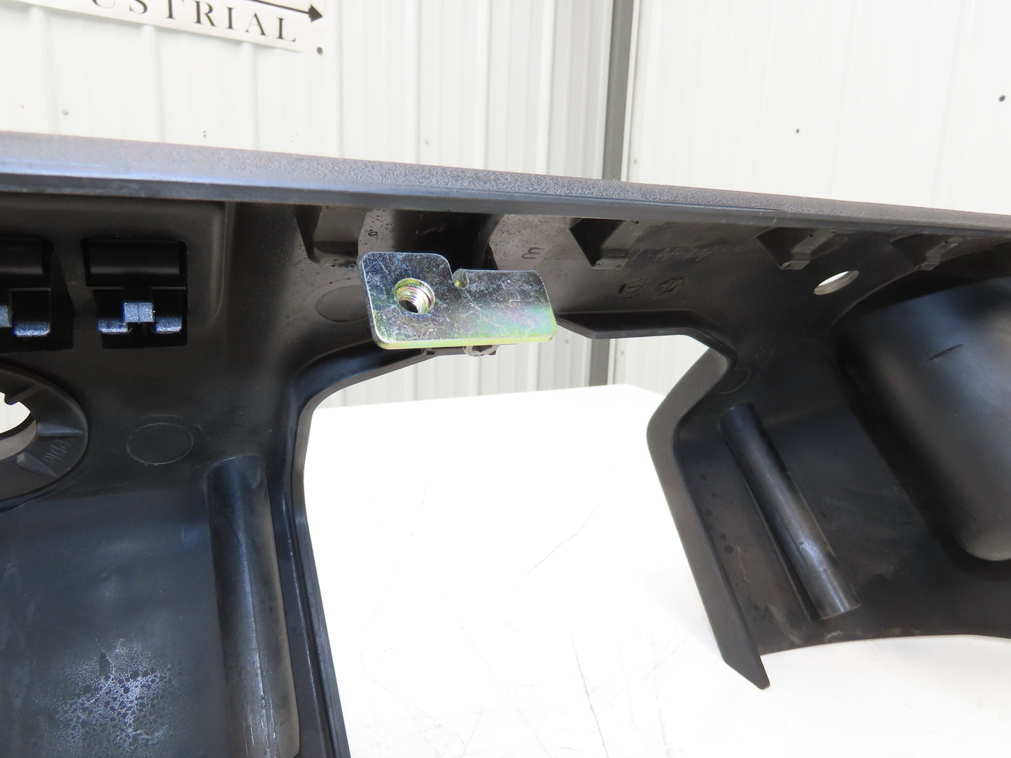 Linde Forklift Dash Plastic Shroud With Controls Removed From E20C