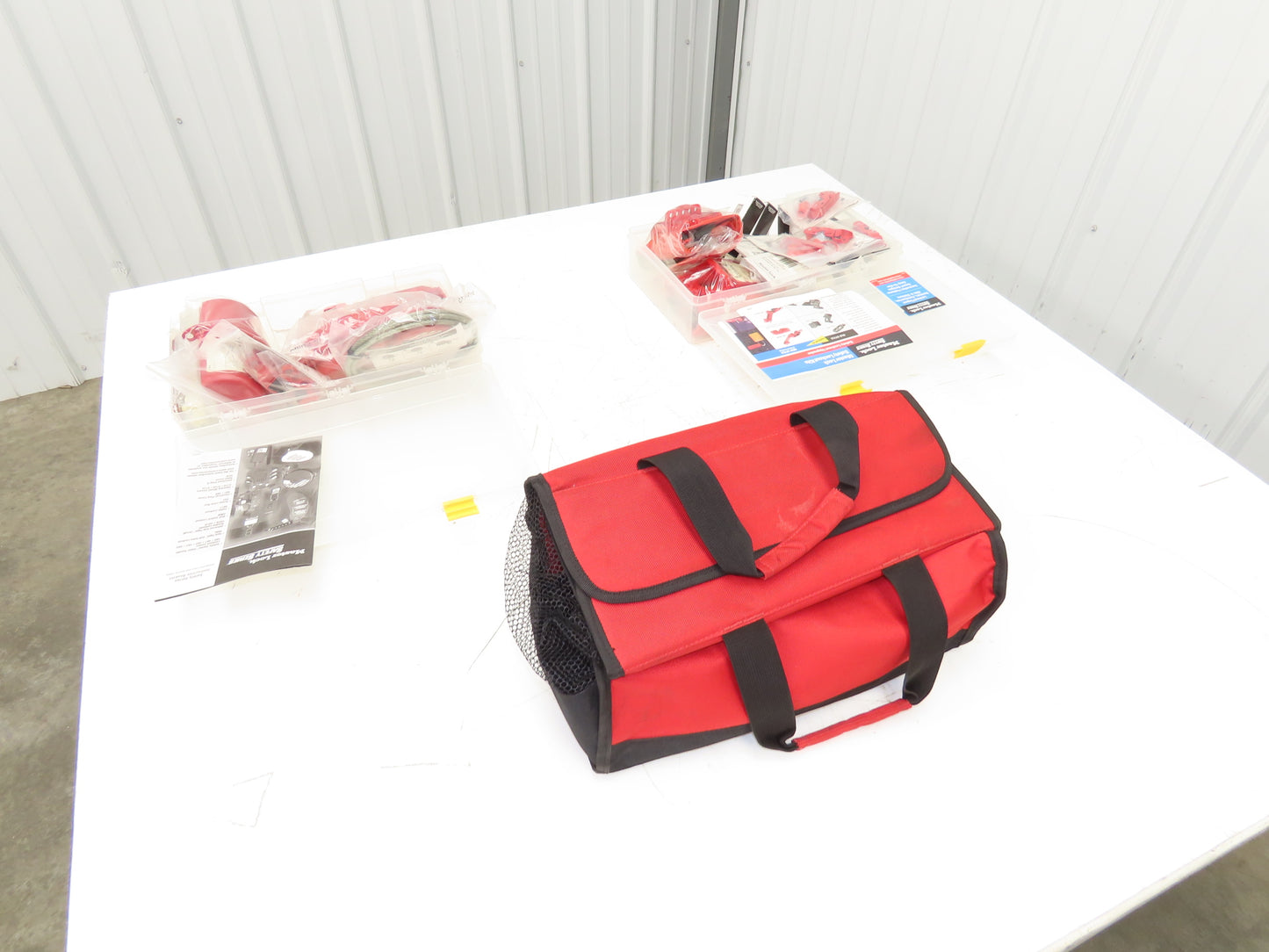 Master Lock 1458VE410 Portable Lockout Kit 8 Padlocks Gate Covers Hasp Cable