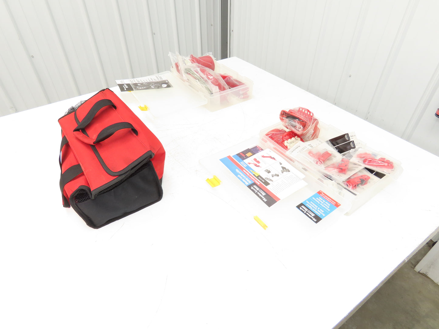 Master Lock 1458VE410 Portable Lockout Kit 8 Padlocks Gate Covers Hasp Cable