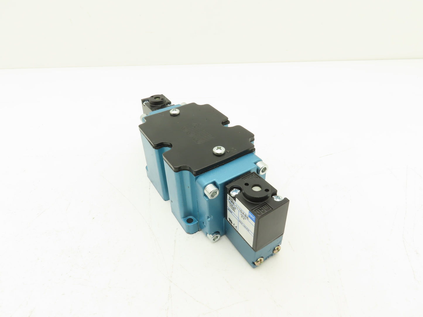 MAC 6541B-000-PM-111DA Pneumatic Solenoid Valve 150psi 120V PME-111DABE
