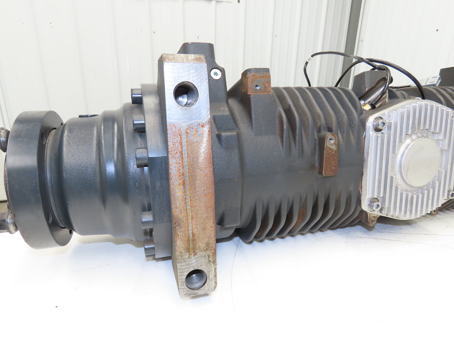 Linde AK20E-02 Forklift Dual-Wheel & Motor Front Axle Assembly Off E20C