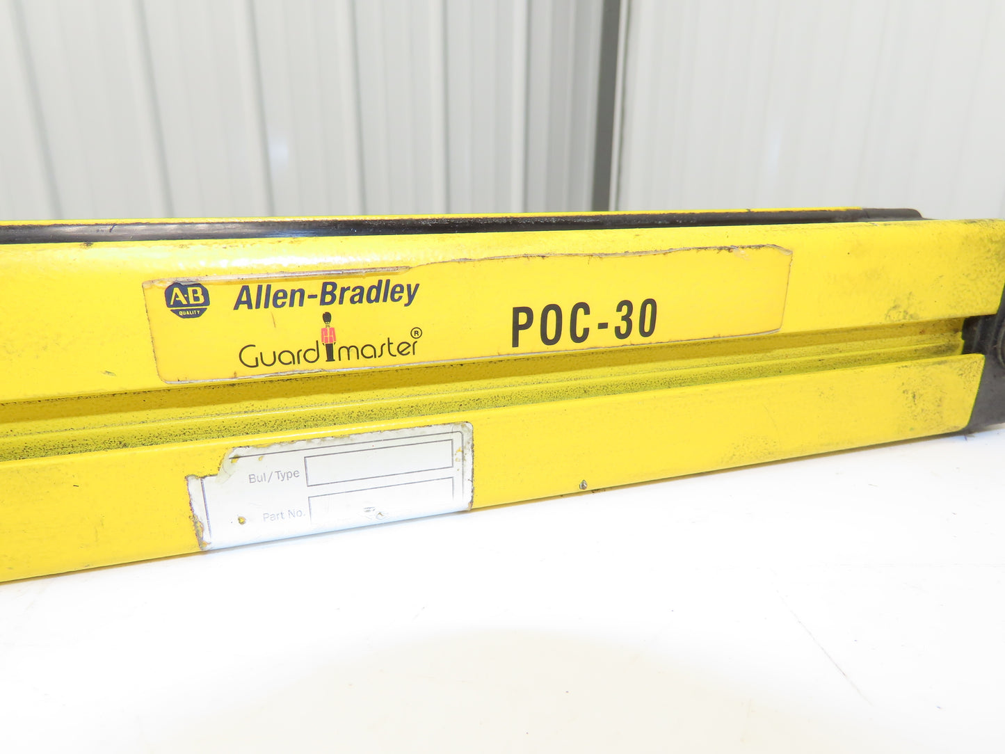 Allen Bradley 440L-R4D0750-N Guardmaster Safety Light Curtain Receiver P0C-30