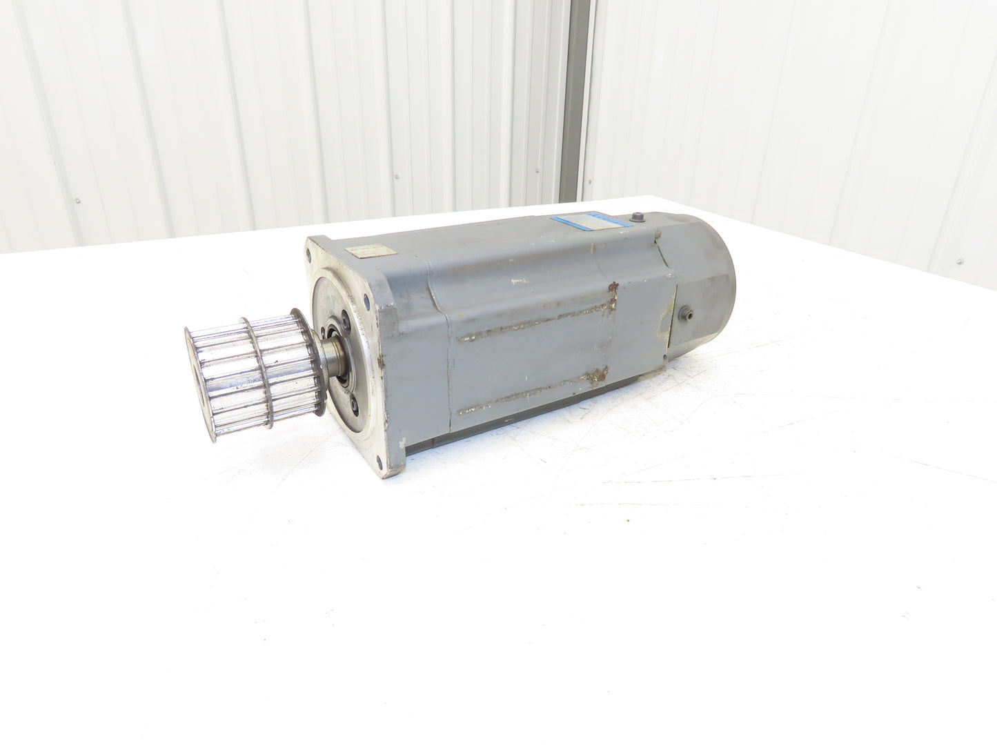 Mitsubishi HA-SE152W2 AC Servo Motor 1.5kw 2000 RPM Permanent Magnet