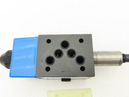 Vickers DG4S4-012C-D-60 Hydraulic Directional Control Solenoid Valve 120VAC