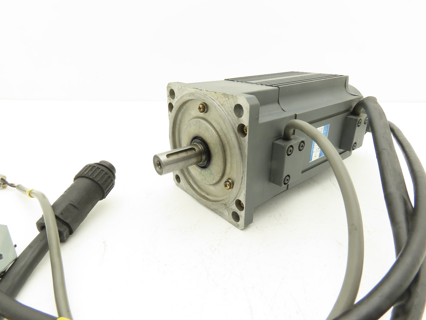 Mitsubishi HA-FE63BW2 AC Servo Brake Motor 3000 RPM with Encoder