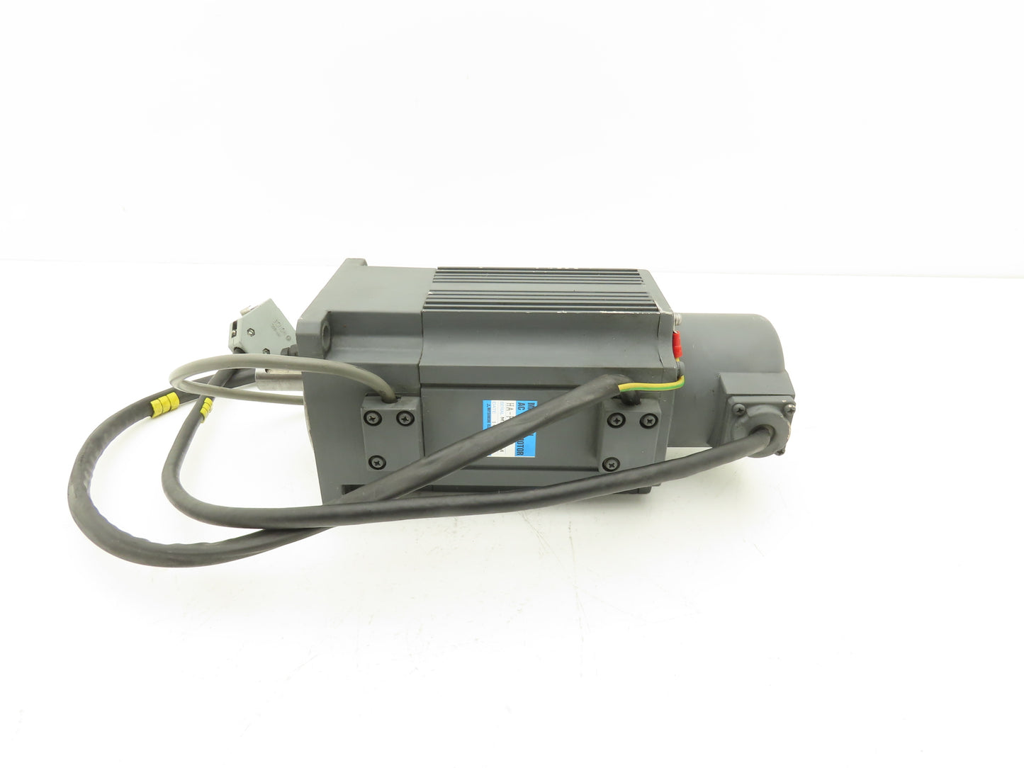 Mitsubishi HA-FE63BW2 AC Servo Brake Motor 3000 RPM with Encoder