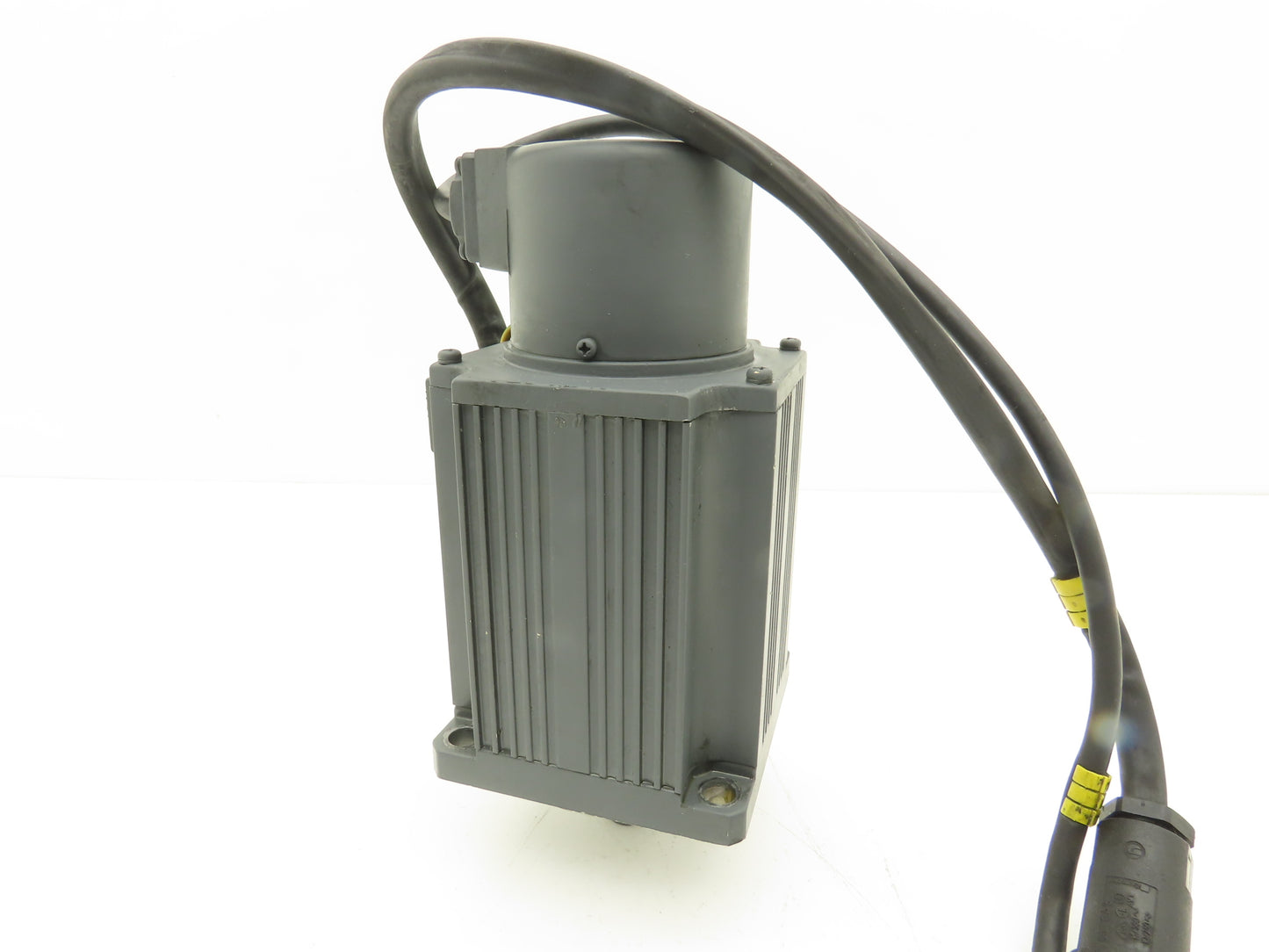 Mitsubishi HA-FE63W2 AC Servo Motor with Encoder 16mm Shaft