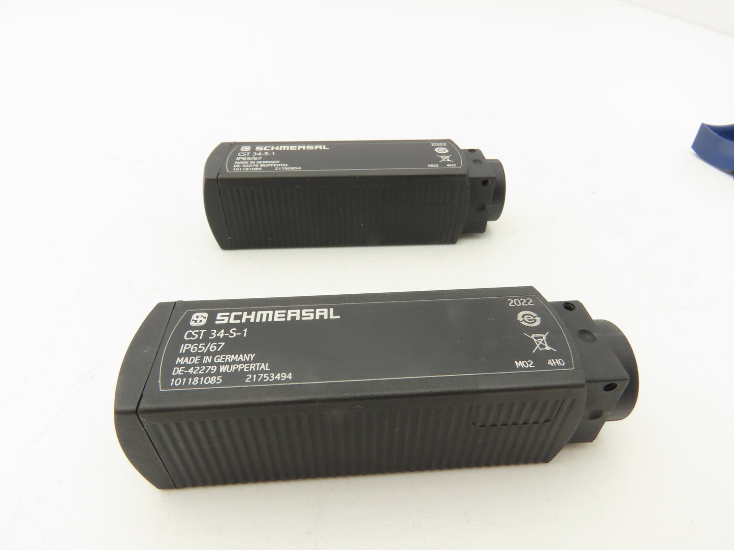 Schmersal 	CST34-S-1 Magnet Safety Sensor Non Contact CST Lot of 2