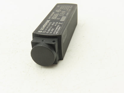 Schmersal 101181063 Magnet Safety Sensor Non Contact CSS 14-34-S-D-M-ST