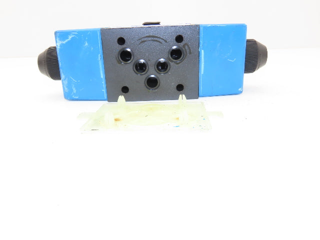 Vickers DG4S4-012C-B-60 Directional Control Solenoid Valve 120V Coil 868982