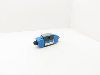 Vickers DG4S4-012C-B-60 Directional Control Solenoid Valve 120V Coil 868982