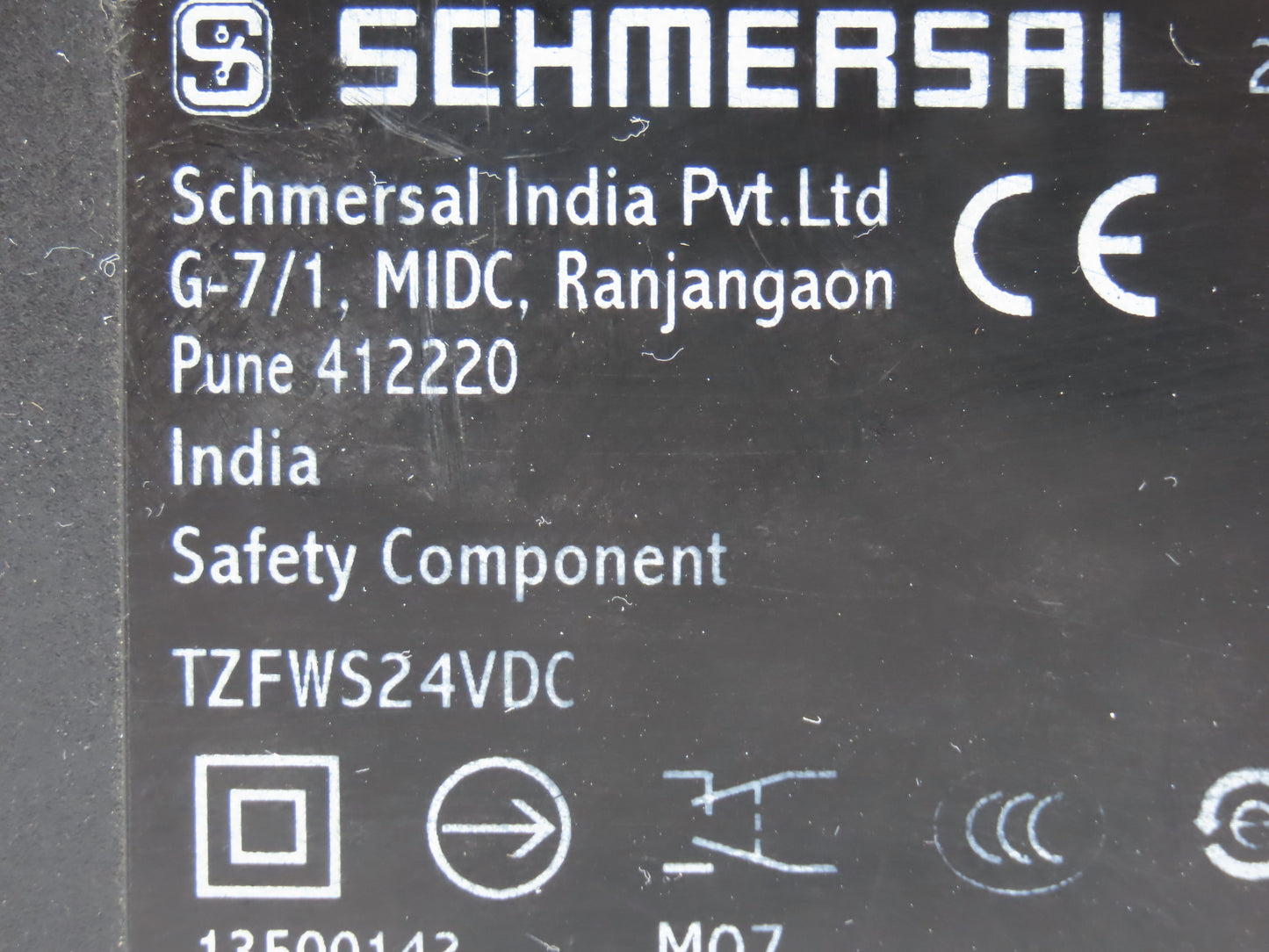 Schmersal TZFWS24VDC Solenoid Interlock Safety Switch 24VDC 1500N