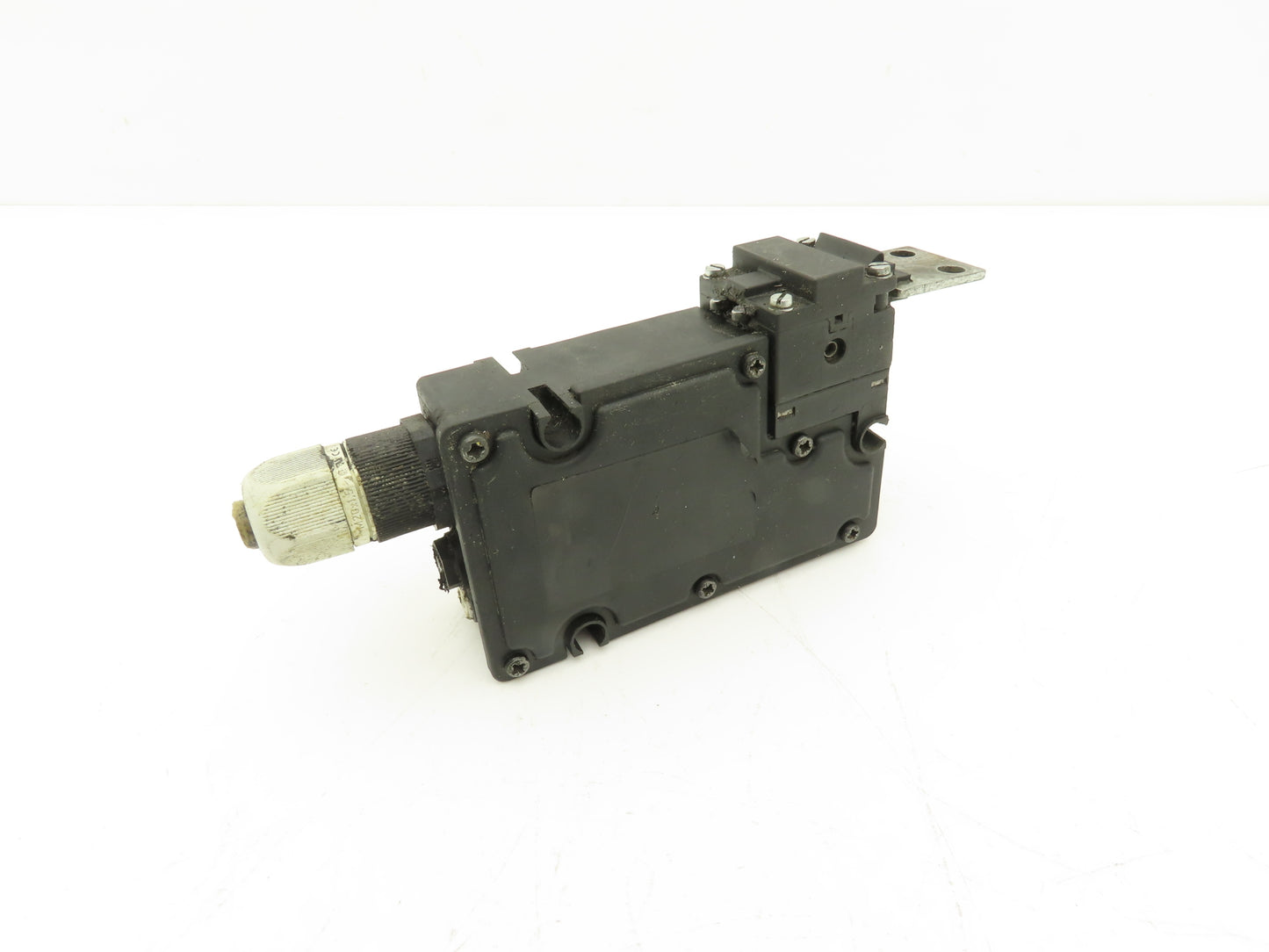 Schmersal TZFWS24VDC Solenoid Interlock Safety Switch 24VDC 1500N