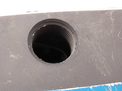 Vickers DG4S4-010C-50 Directional Control Solenoid Valve Coils Are Missing