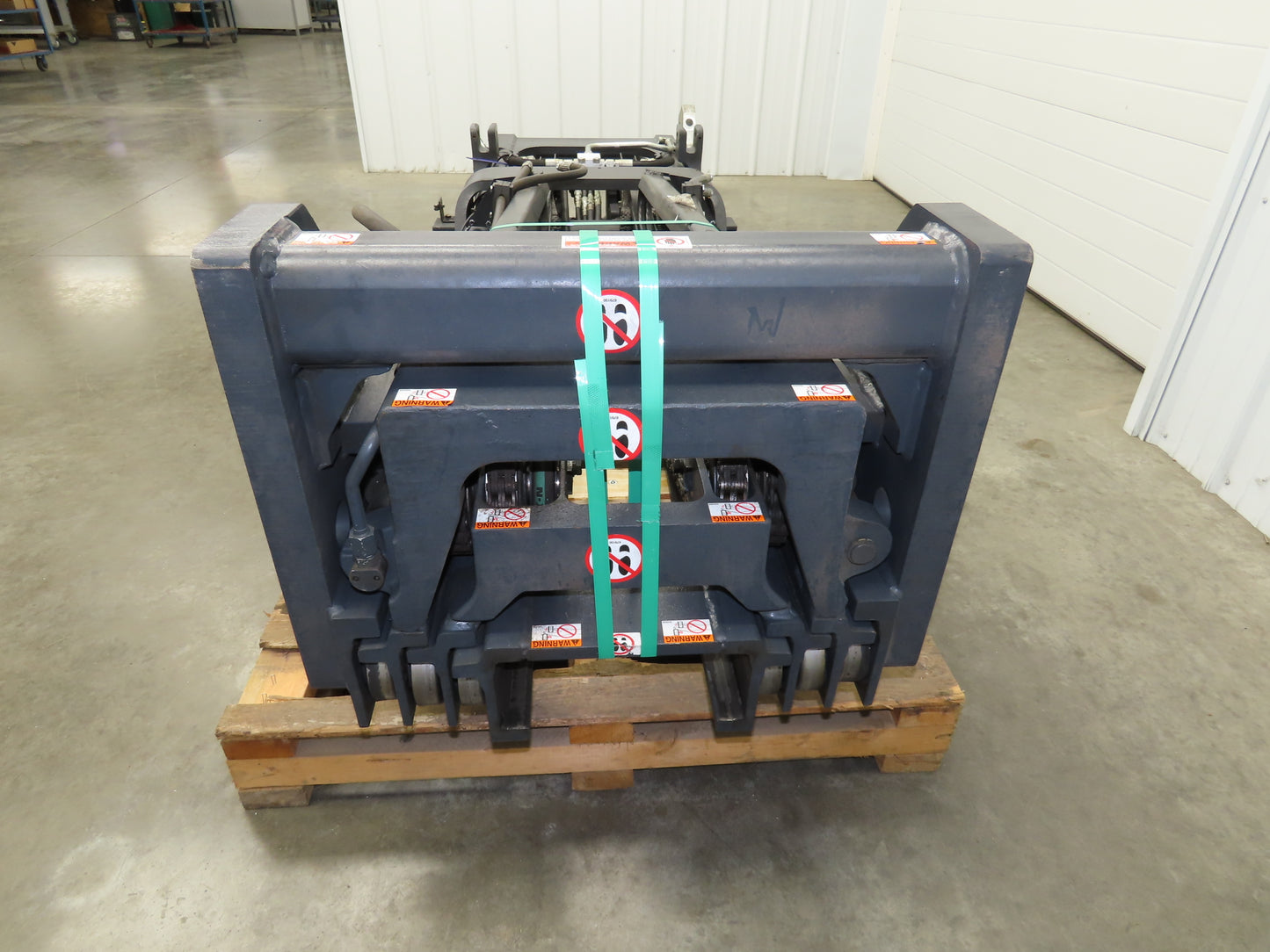 Linde E20C Forklift Mast Class II 4 Stage 4 Lever 258.5" Lift 2155 lbs Max