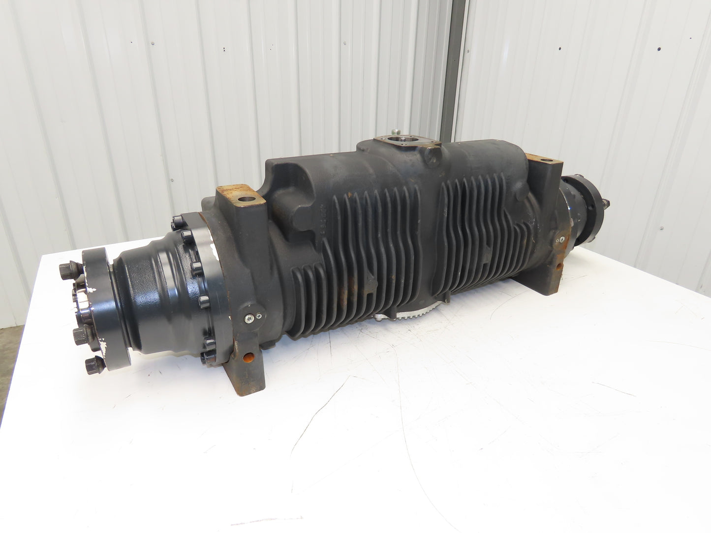 Linde AK20E-02 Forklift Dual-Wheel & Motor Front Axle Assembly Off E20C