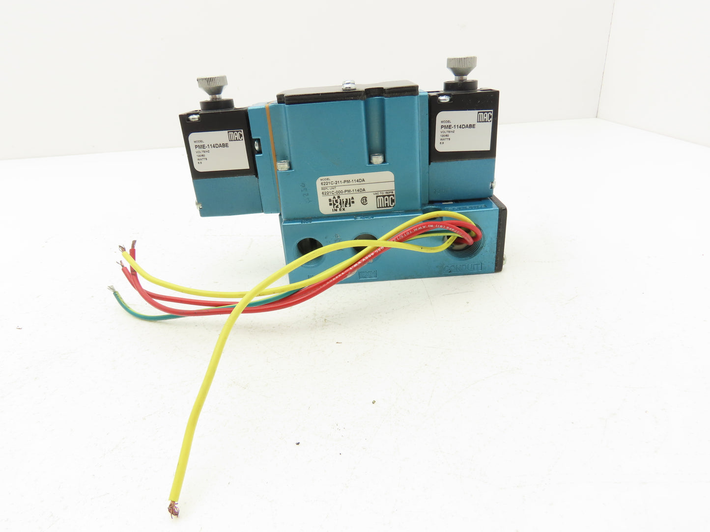 MAC 6221C-211-PM-114DA Pneumatic Solenoid Valve 3/8" Ports 120VAC Coil 150PSI