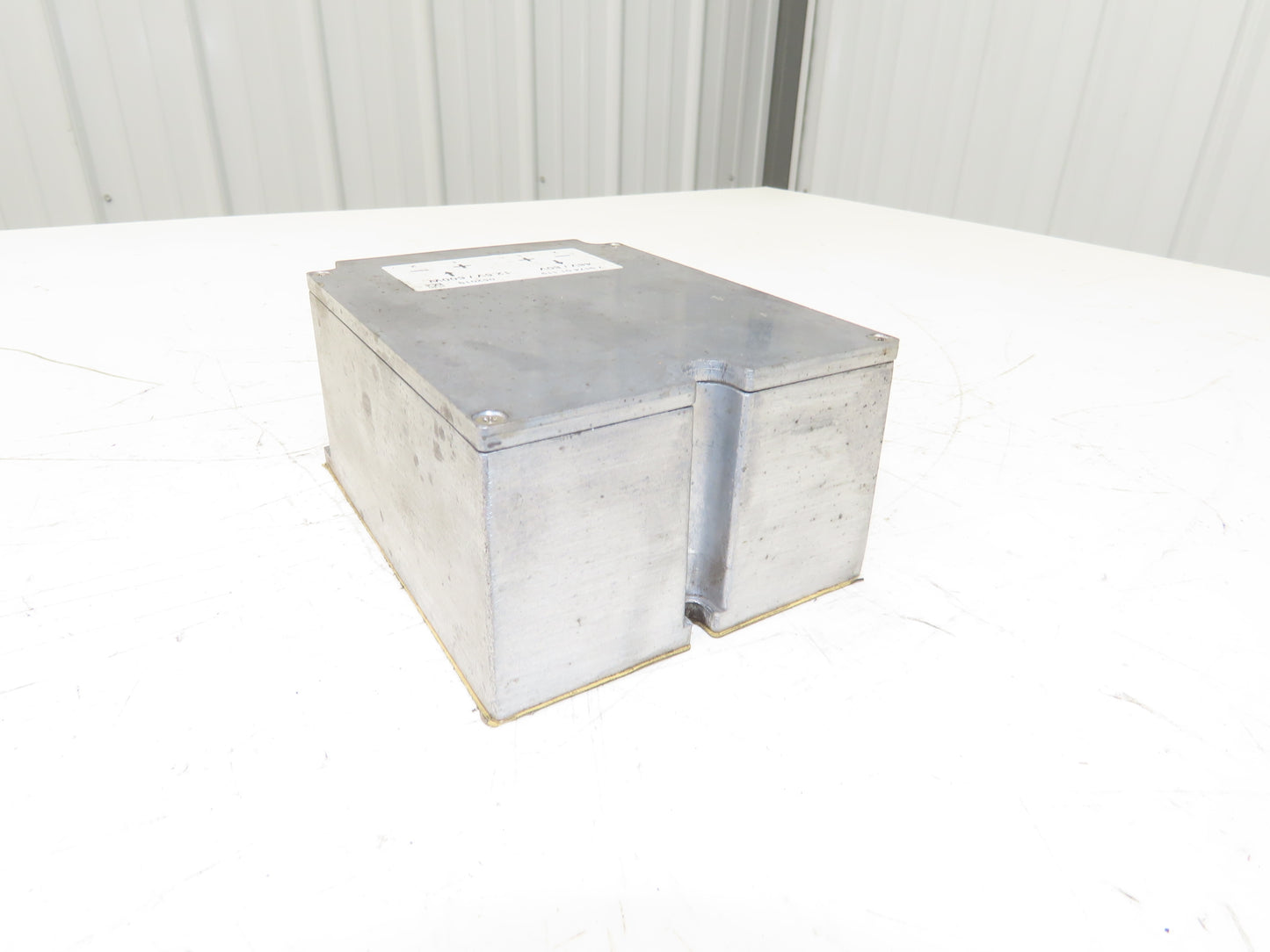 Delta EOE23010424 Forklift DC/DC Converter 48-80V In 12.5V Out Off Linde E20C