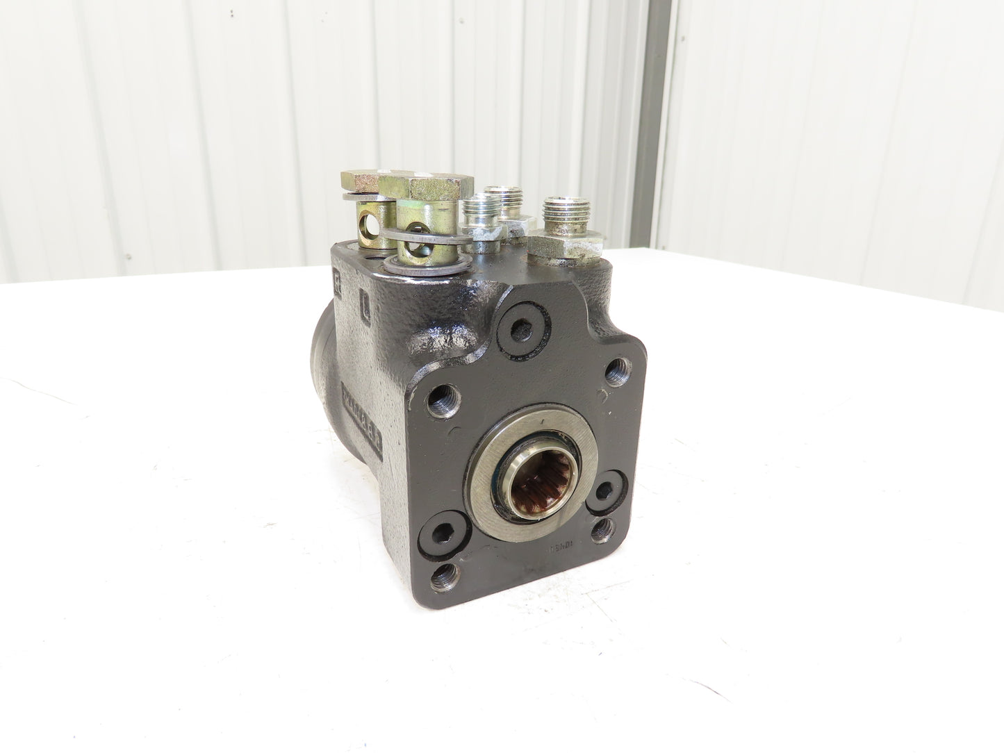 Linde 3865421203 Forklift Hydraulic Power Steering Pump Removed From E20C