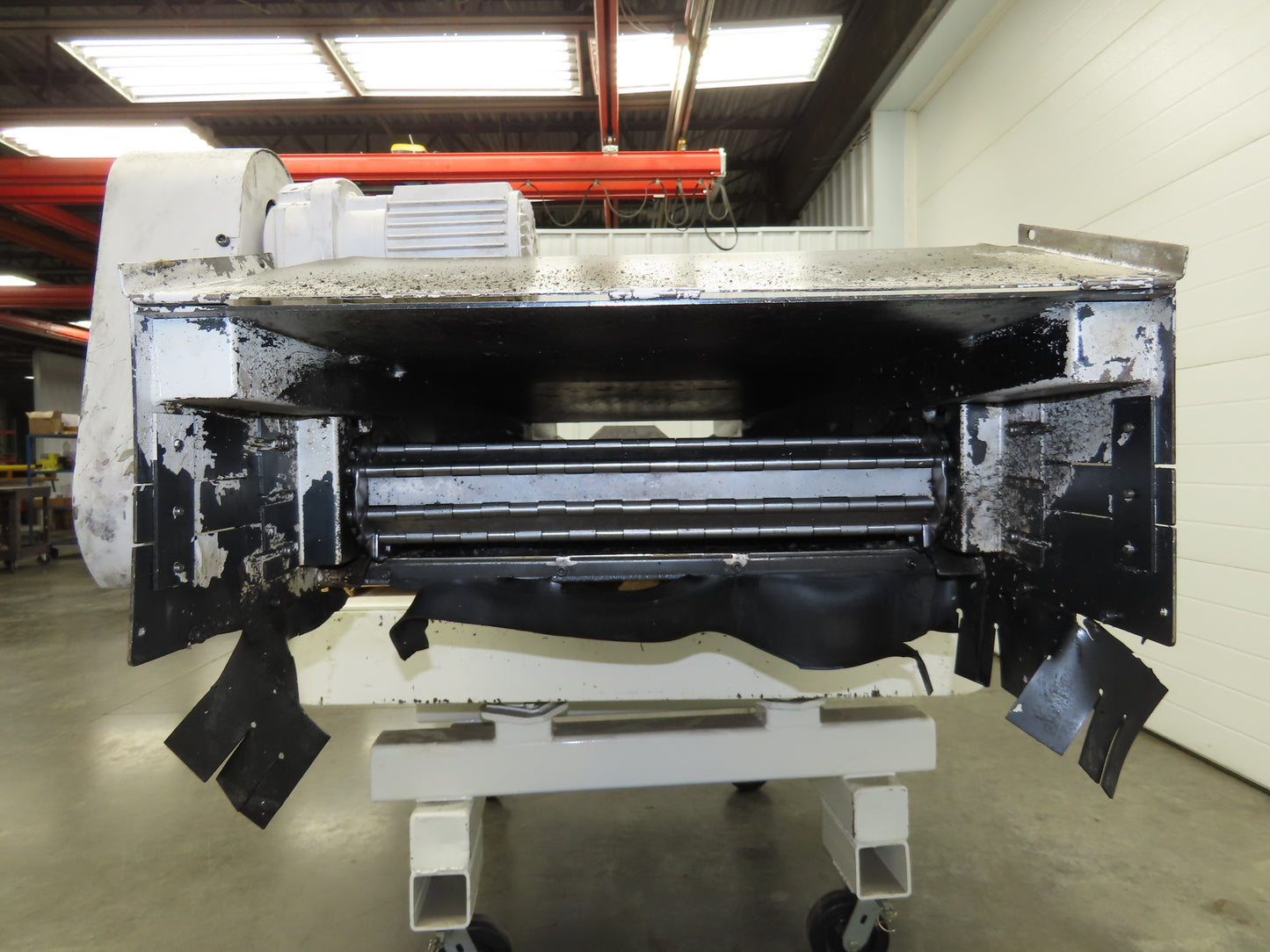Enomoto MA-500H 25"W x 9' 3"L Chip Conveyor 22" Belt 40" Infeed 220V 3PH