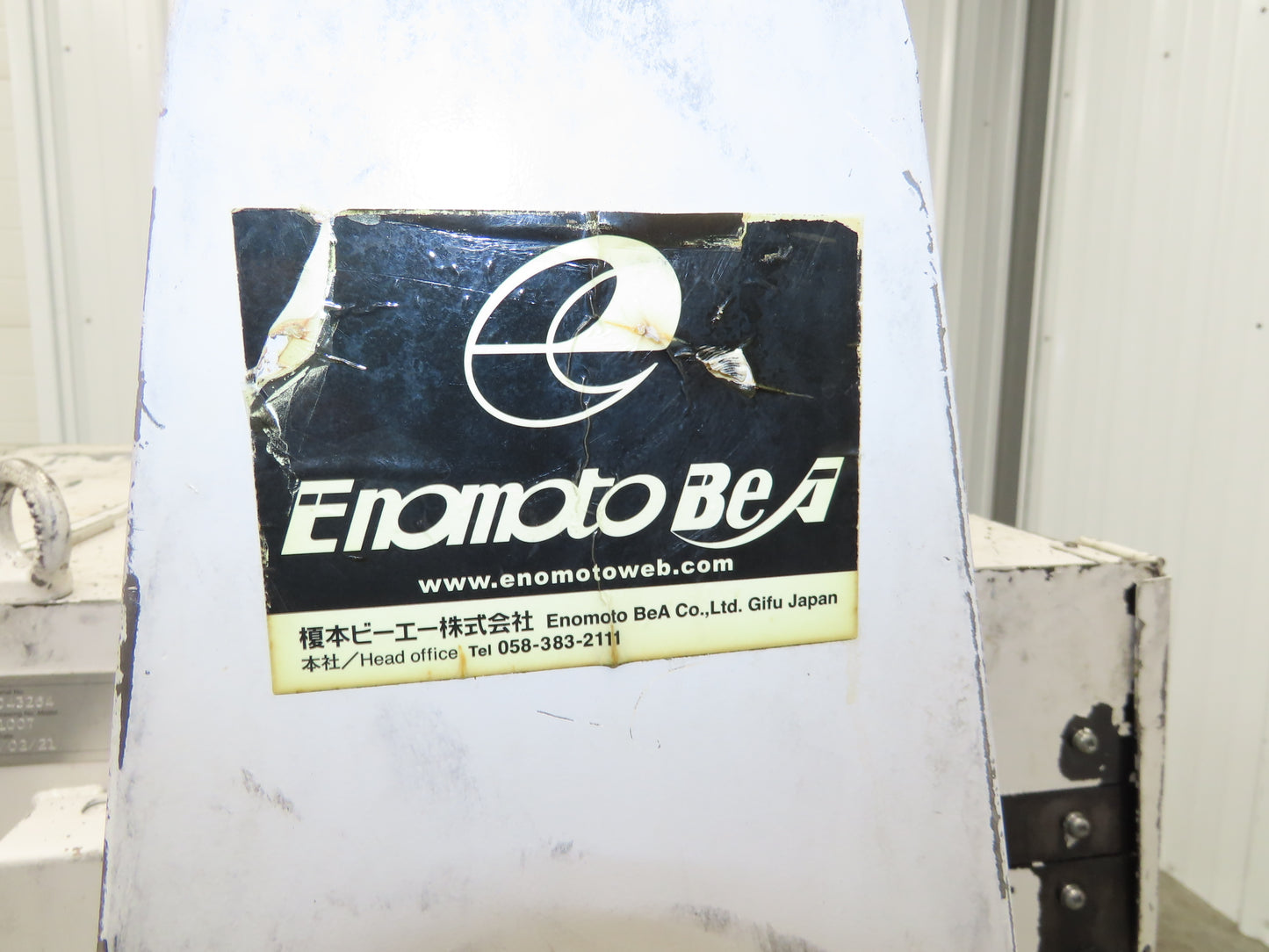 Enomoto MA-500H 25"W x 9' 3"L Chip Conveyor 22" Belt 40" Infeed 220V 3PH