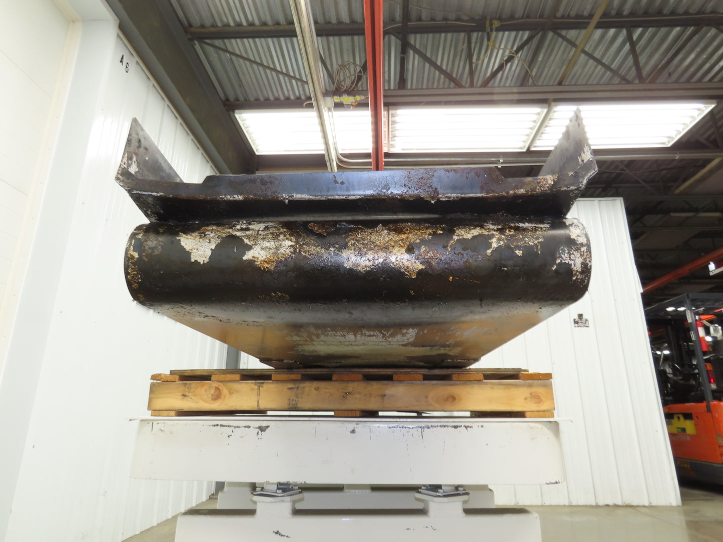 Enomoto MA-500H 25"W x 9' 3"L Chip Conveyor 22" Belt 40" Infeed 220V 3PH