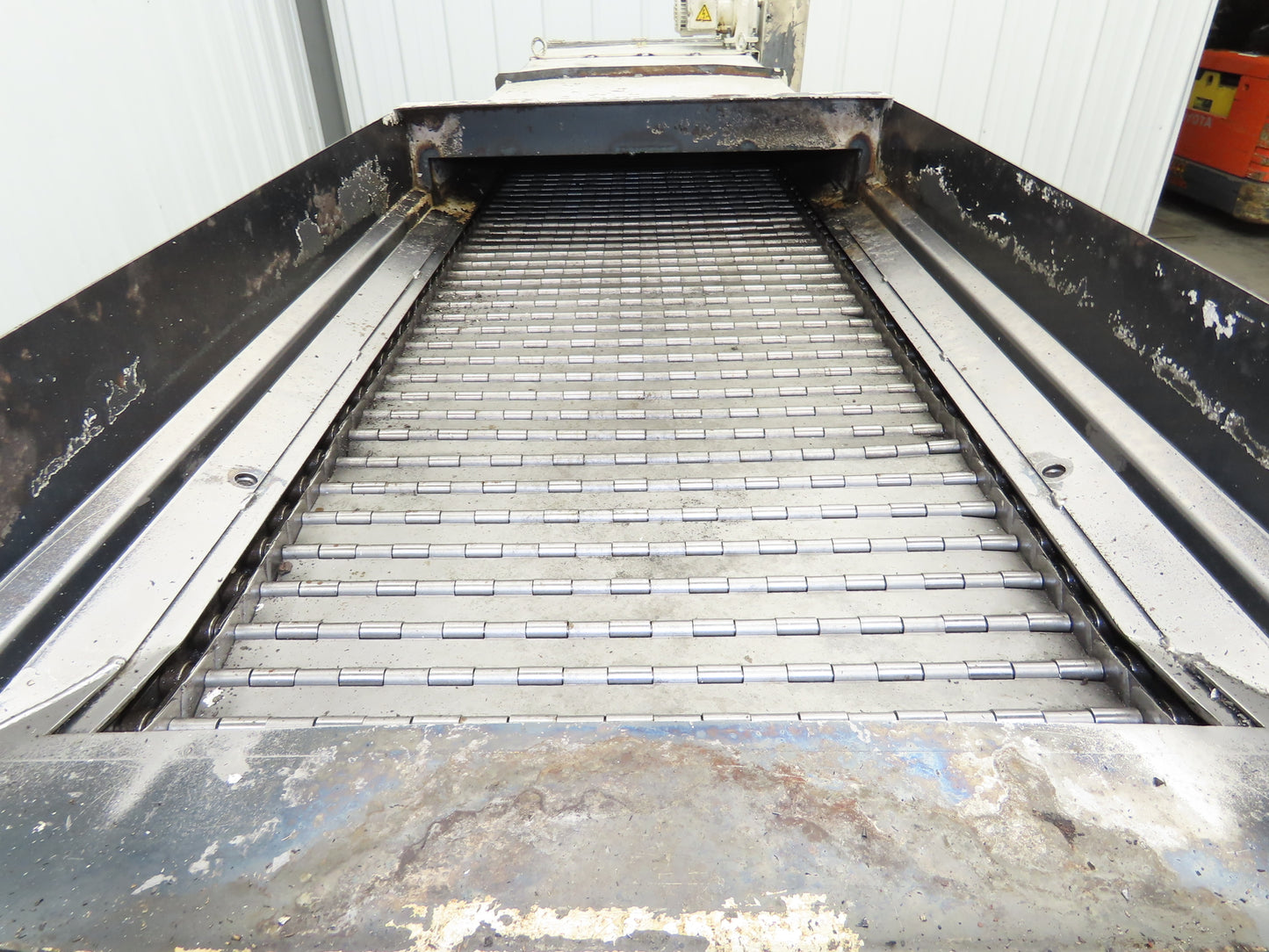 Enomoto MA-500H 25"W x 9' 3"L Chip Conveyor 22" Belt 40" Infeed 220V 3PH