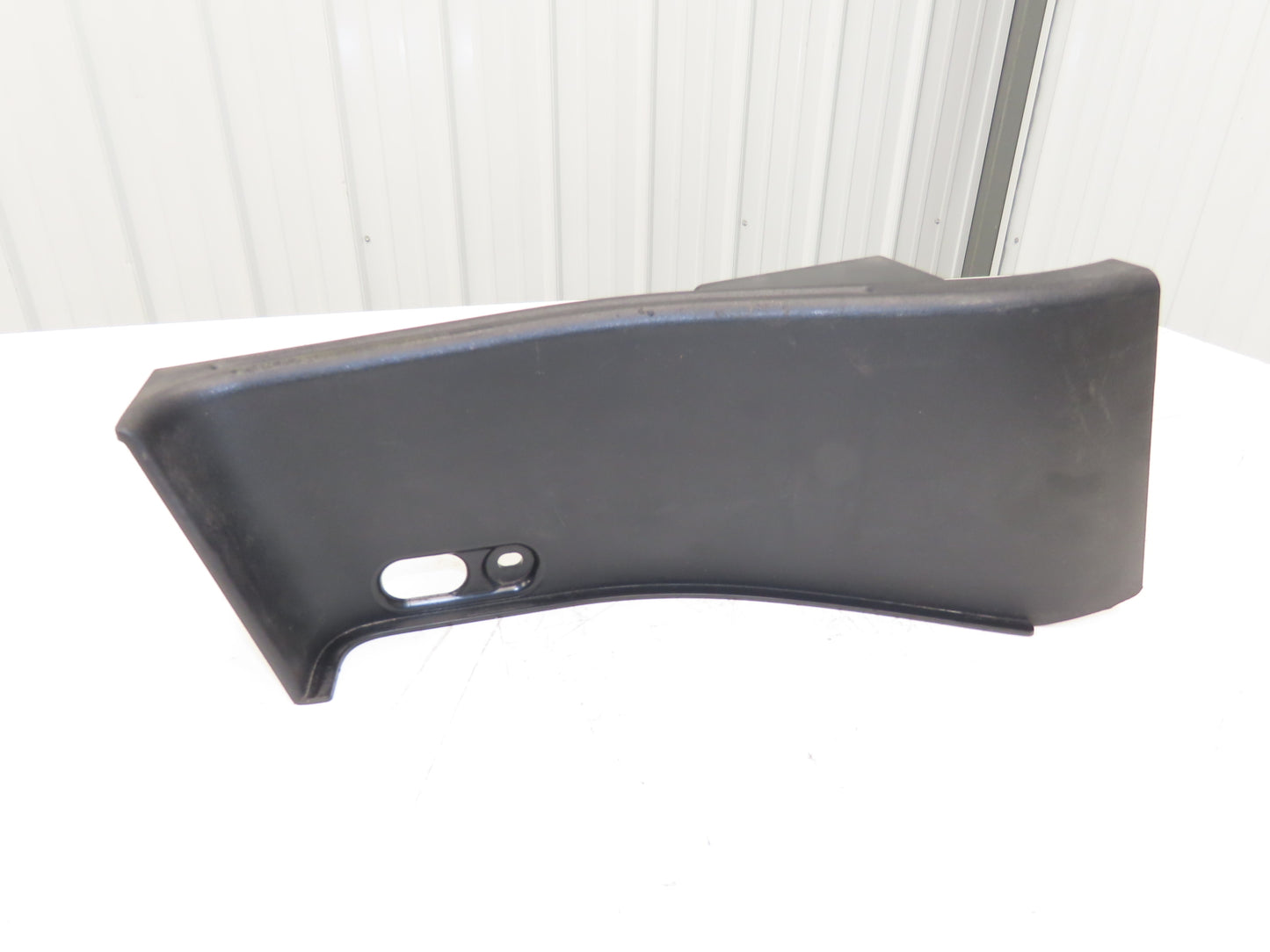 Linde Forklift Step Toe kick Plastic Shroud Set Removed From E20C