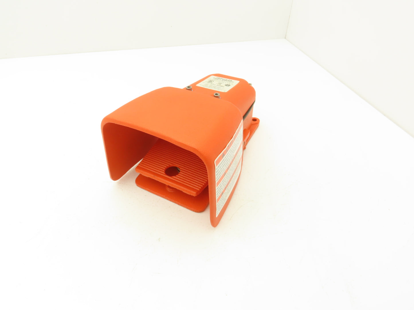 Linemaster 531-SWH Hercules Foot Switch 1 Hp 20A 125-250VAC Momentary Pedal SPDT
