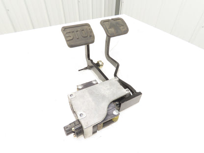 Linde Forklift Brake & Accelerator Pedal W/Potentiometer Removed From E20C