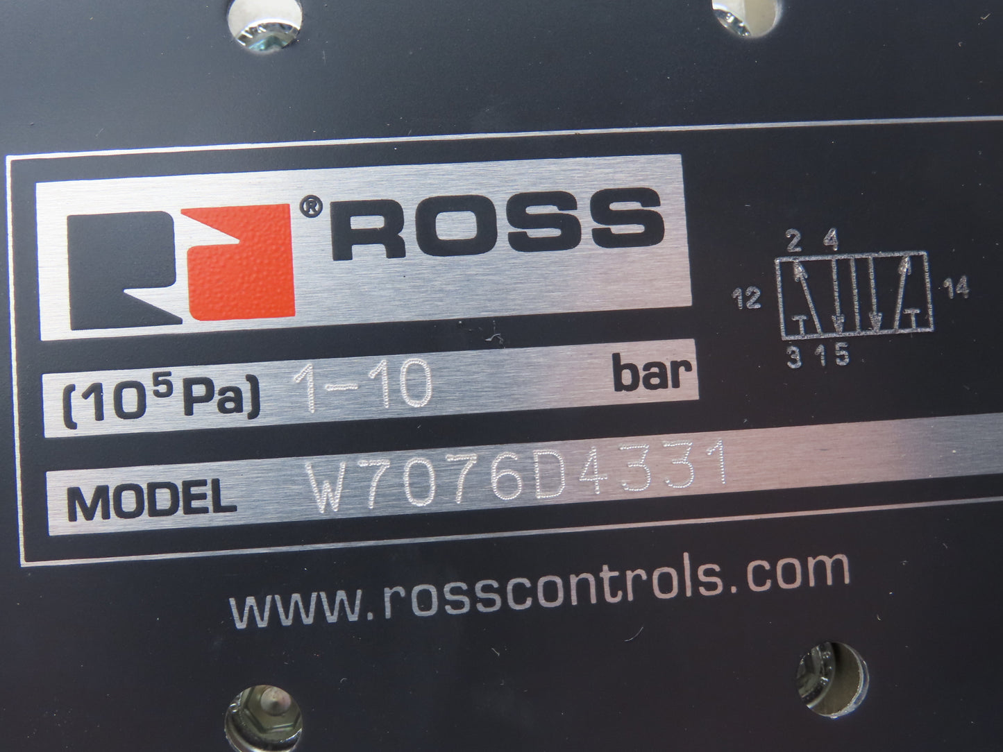 Ross Controls W7076D4331Z Pneumatic Dual Solenoid Air Valve 14.5-145psi 110-120v