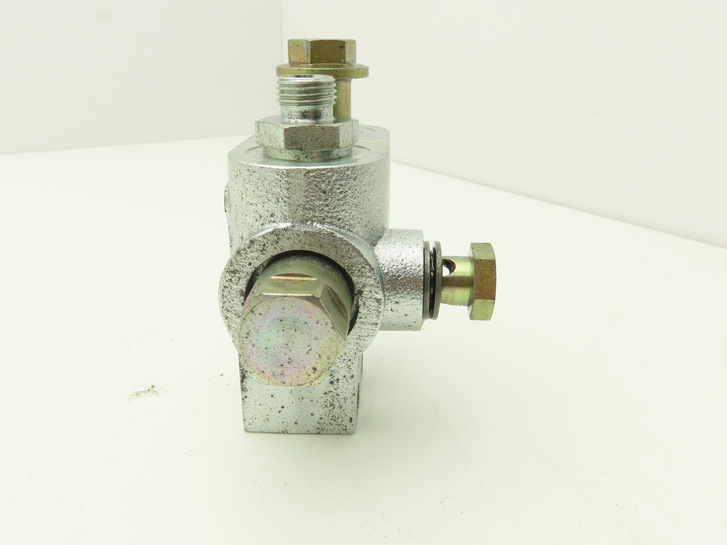 Linde 0009443041 Electric Forklift Flow Control Valve Removed From E20C