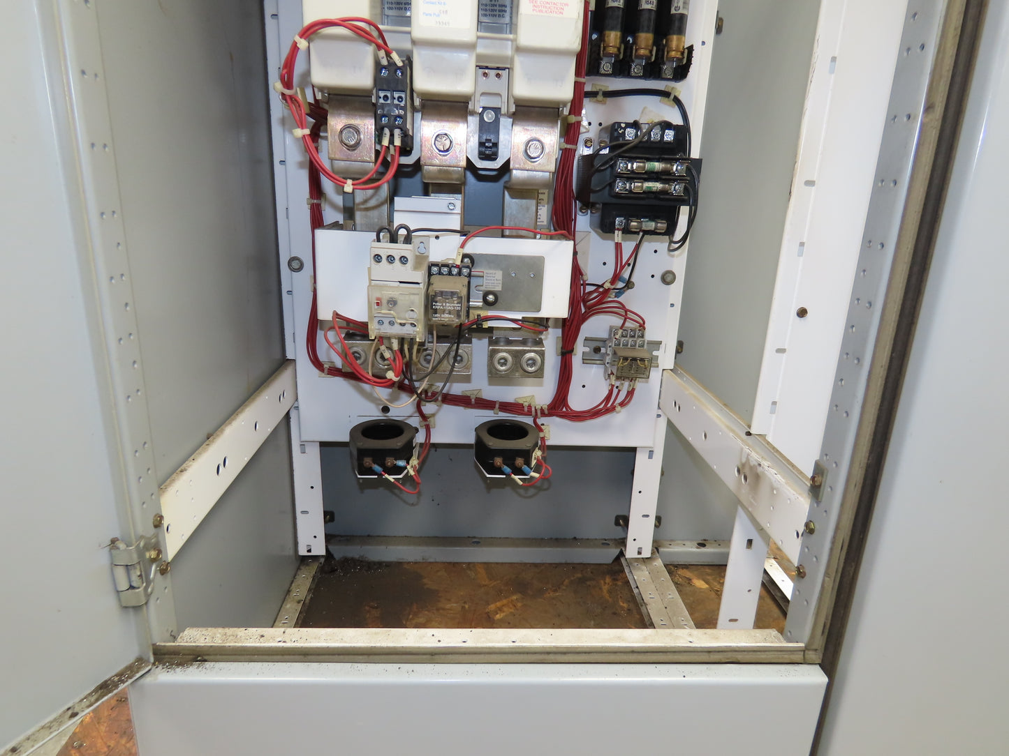 Eaton Freedom 2100 MCC NEMA 6 Motor Control Starter 600VAC 400Hp HMCP Breaker