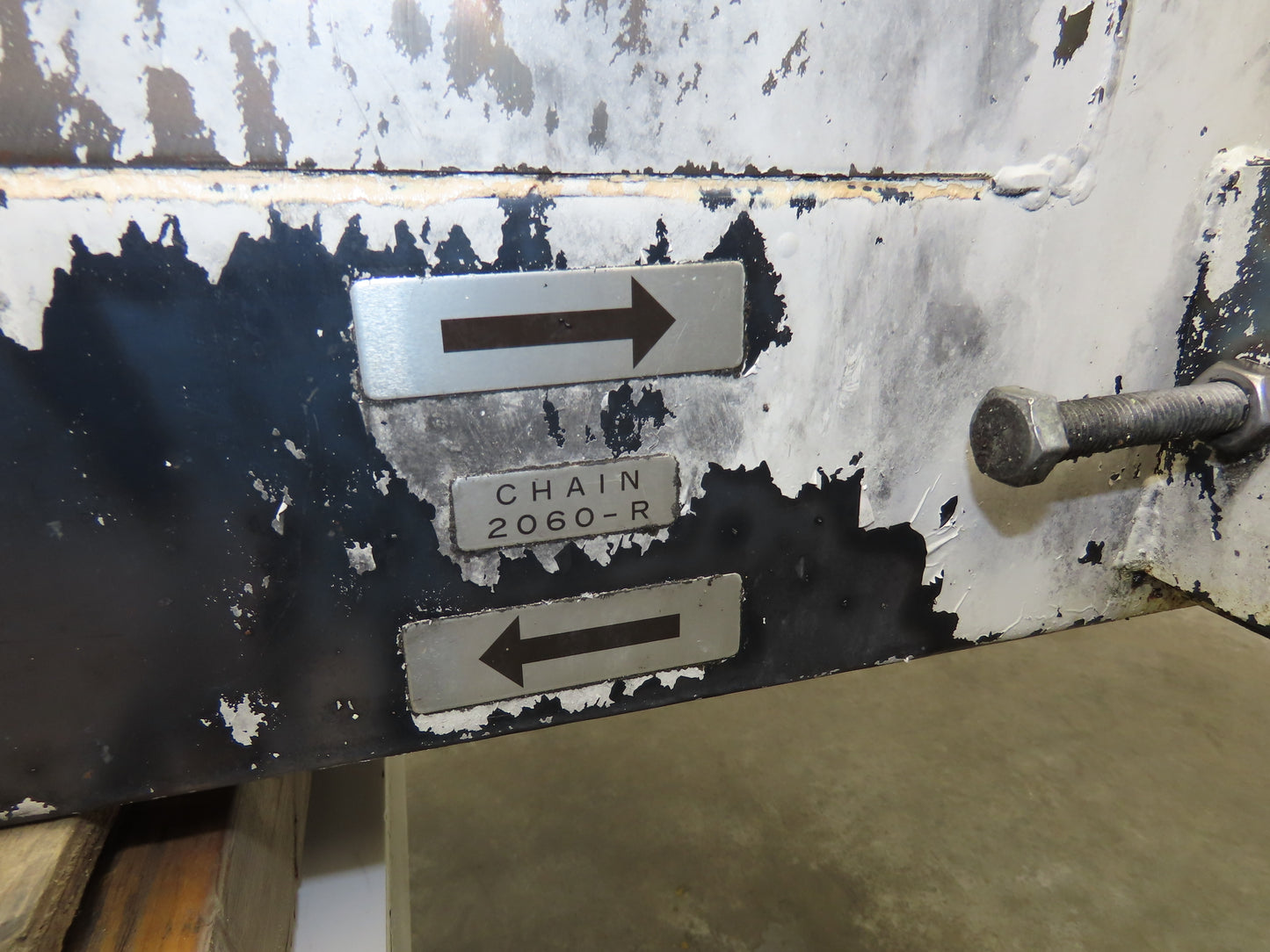 Enomoto MA-500H 25"W x 9' 2"L Chip Conveyor 22" Belt 40" Infeed 220V 3PH