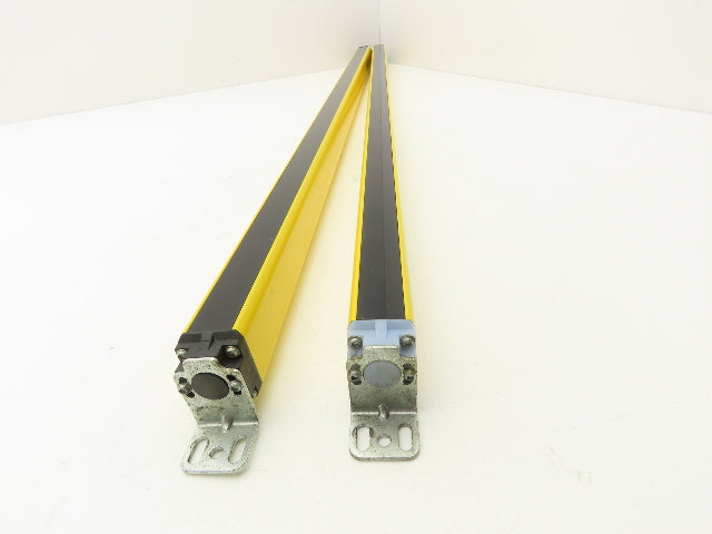 Schmersal SLC440COM-ER-0890-14 Safety Light Curtain Transmitter & Receiver Set